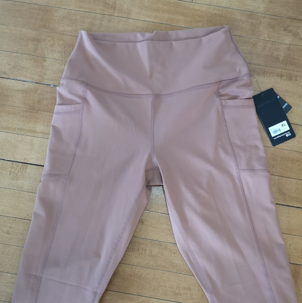 Woman's XL leggings 90 degree Brand